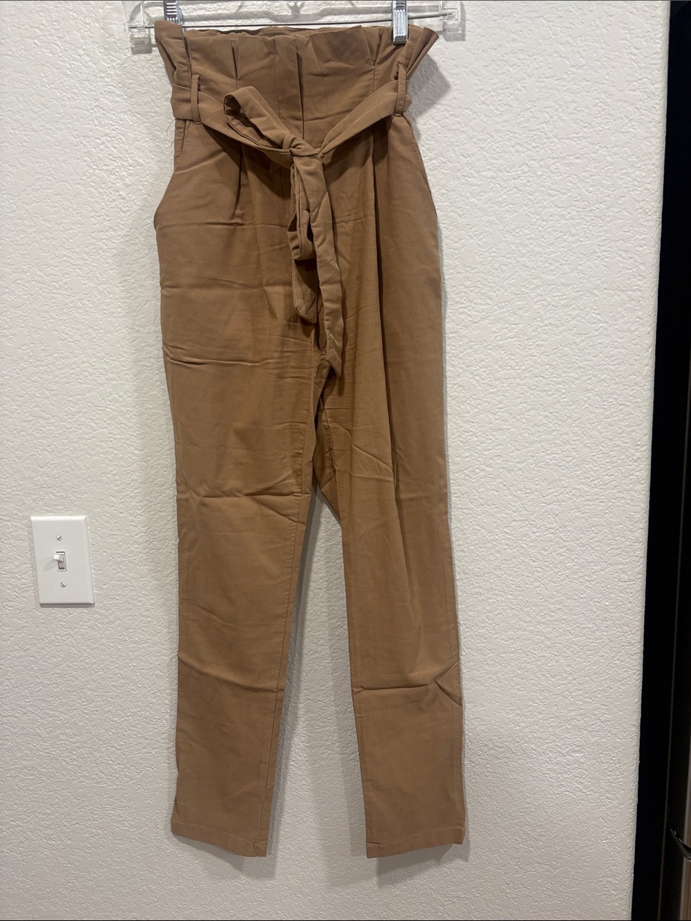 High-Waist Paperbag Tie Pants - Brown